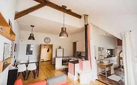 Mooki Country Apartment
